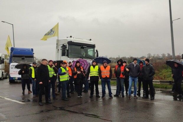 На Волині сьогодні не пропускатимуть і польських перевізників в Україну