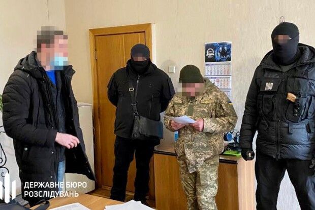 Інспектор виправної колонії зґвалтував двох неповнолітніх подружок сестри