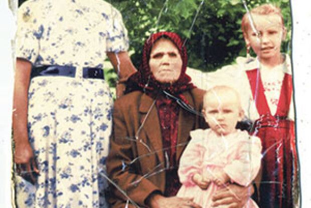 НЕ ДОГЛЕДІЛА ЇЇ, НЕ ПОЧУЛА ОСТАННІХ СЛІВ...