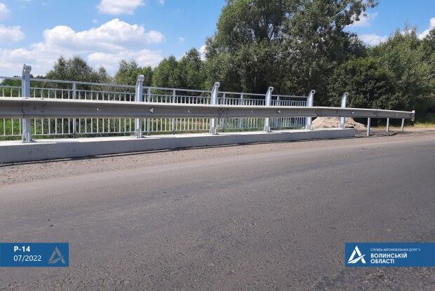 На Волині відновили рух на мосту, який припинили ремонтувати через війну (Фото)