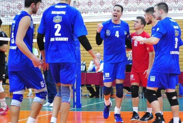 Волейбол: «Юридична академія» здобула першу перемогу в Кубку Виклику