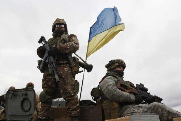 Спроби штурму та обстріли міст будуть, але ми їх лупитимемо, – Арестович