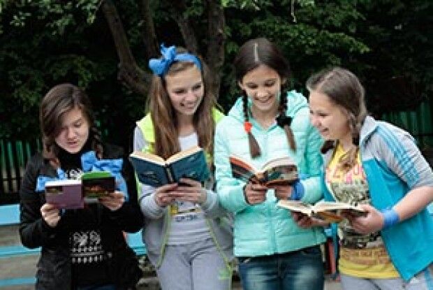 ВІКНО РУБРИКИ: літо — час читати!
