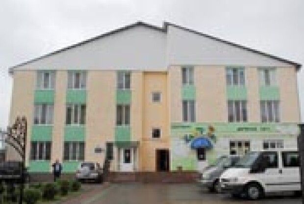 ЗМЕТИКУВАЛИ… НА ТРЬОХ*