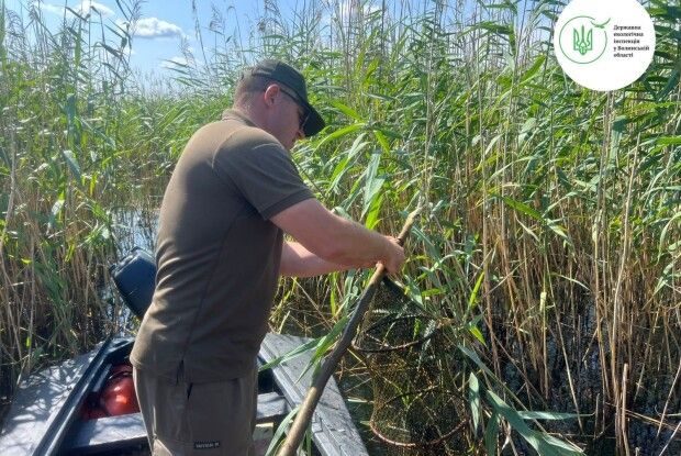 З озер Волині витягли понад пів кілометра браконьєрських сіток та два десятки ятерів
