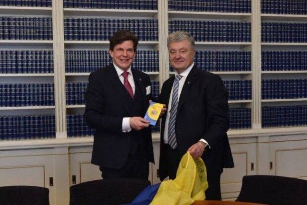 Українська армія чекає на Gripen: Порошенко у Стокгольмі обговорив постачання зброї