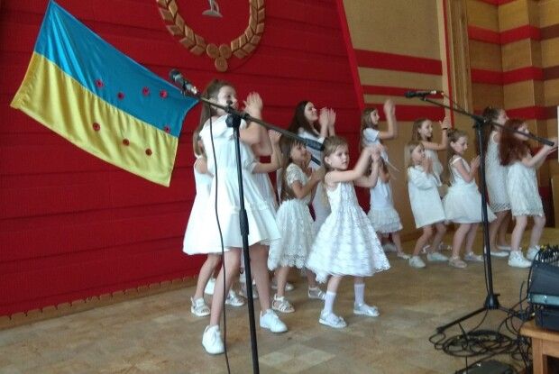 Для медиків і пацієнтів провели мистецьку арт-терапію