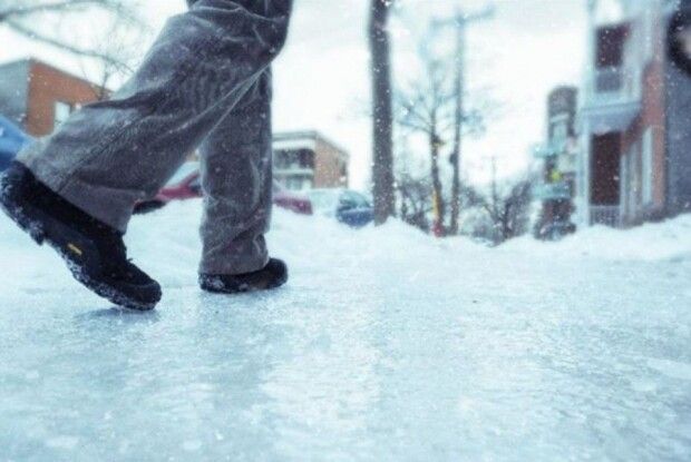 На дорогах небезпечно: якою буде погода на Волині 19 листопада