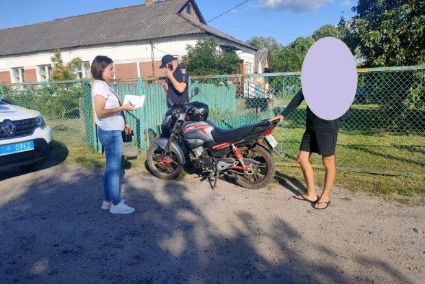 Мешканці селища на Волині скаржаться на підлітків-«байкерів»