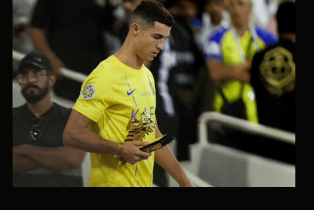 Крішітану Роналду нагородили «золотою бутсою», але тепер – посадять? (Відео)