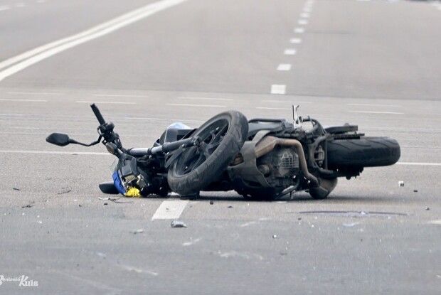 На Волині мотоцикл із підлітками потрапив у ДТП