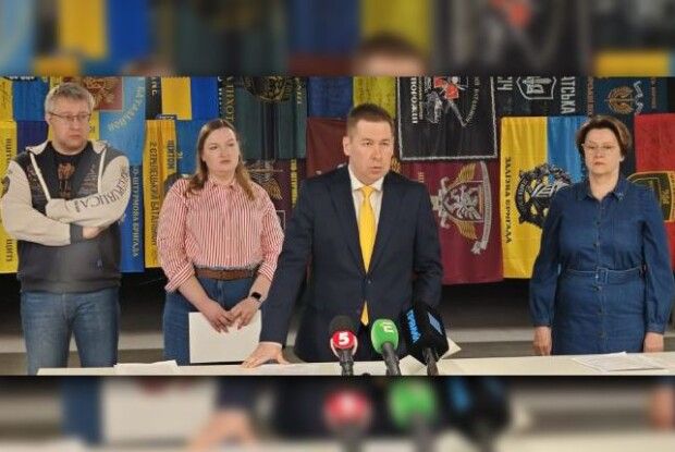 «Чому ви так багато  донатите на ЗСУ?»