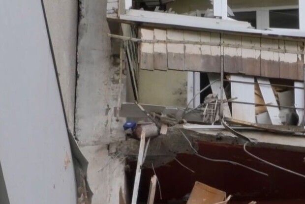 Жінці відірвало ногу: у Харкові снаряди прилетіли в будинок і на дитмайданчик, одна людина загинула, вісім поранено
