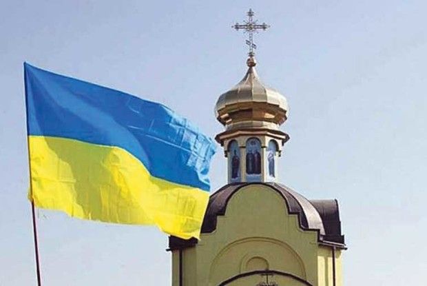 Залякування, підпали храмів, напади на житло…