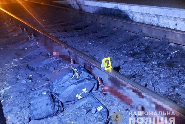 На Рівненщині чоловік упав на колію і загинув під колесами потяга (Фото 18+)