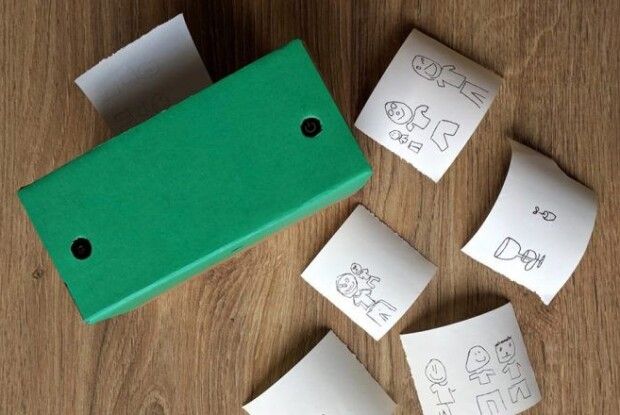 Його світлини нагадують дитячі малюнки