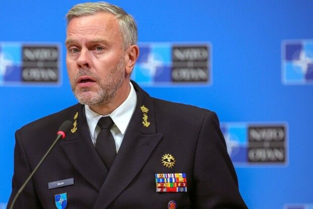 Шведський прапор буде не єдиним синьо-жовтим перед штаб-квартирою НАТО