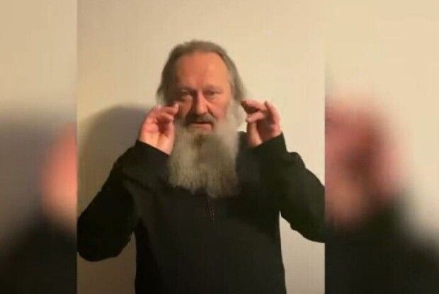 «Звон над Россией» у Лаврі приплив: Захарію заборонили служити літургії (Відео)