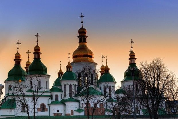 Порошенко з Епіфанієм разом внесли томос до Софійського собору (трансляція)