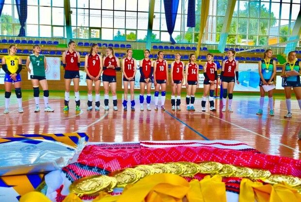 Луцькі волейболістки поїдуть в Китай на студентську першість світу (Фото)