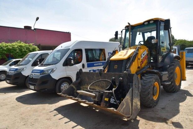 «Луцькводоканал» замінив старі 50-річні автомобілі на новенькі пікапи
