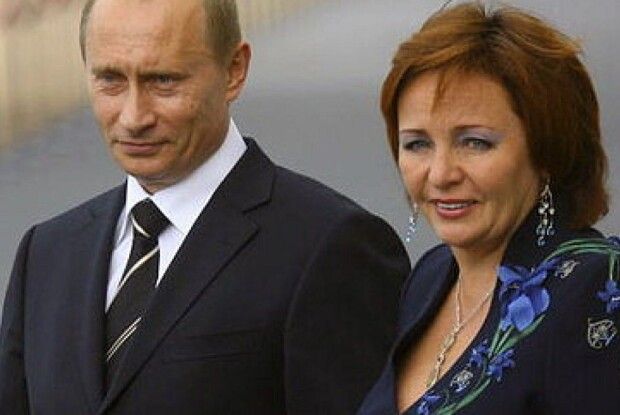 Журналісти знайшли щоденник Людмили путіної з мріями про свободу