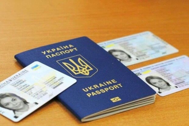П’ять ЦНАПів Волині отримали робочі станції для оформлення та видачі паспортів