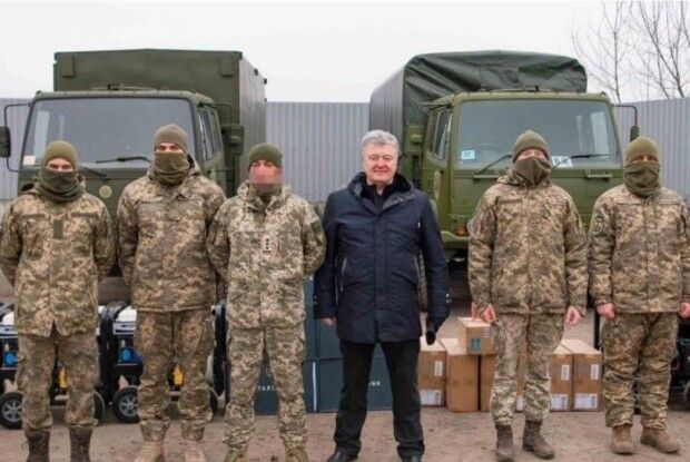 Петро Порошенко закликає повернути закупівлі харчів для ЗСУ через Prozorro і право командира відмовлятись від неякісних продуктів