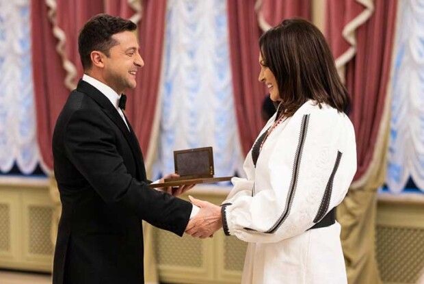 Святкування під знаком гігантоманії