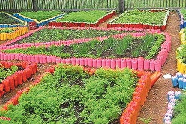 Пластикові пляшки – «зброя» дачника