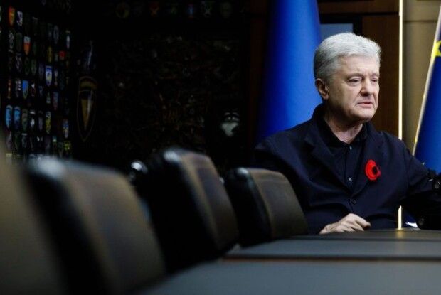 путін ніколи не хотів миру, ми маємо змусити його силою – Порошенко про «вихід росії з переговорів»