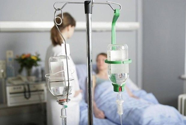 На першому весіллі отруїлося 22  гостей, на другому — 21...
