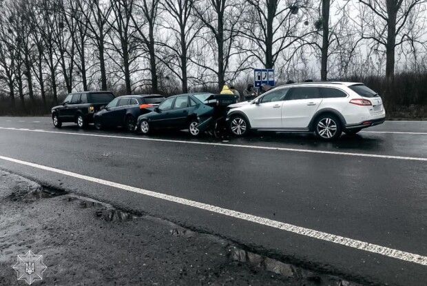 Біля Ковеля – аварія за участю 4 машин
