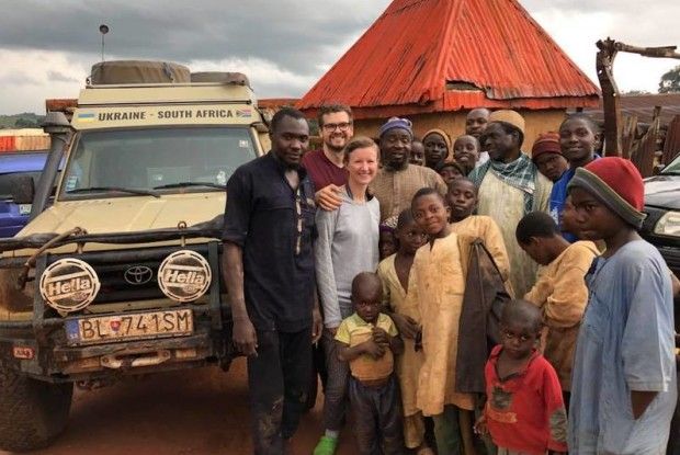 А-а-а! В Африці ріки ось такої ширини! А-а! Крокодили-бегемоти…