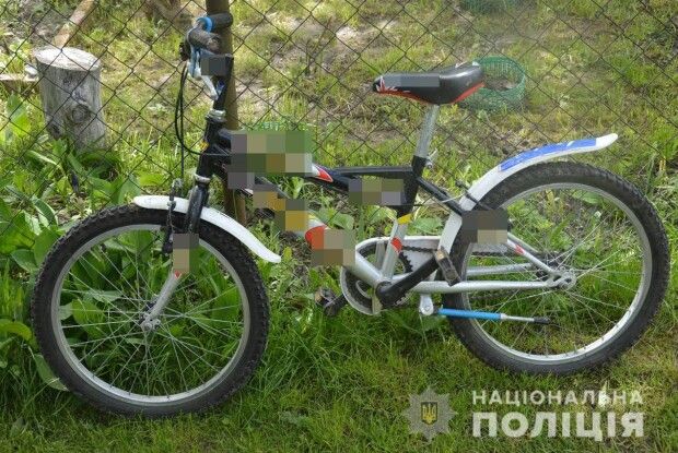 В Іваничах злодій заліз у гараж через дах 