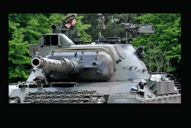 Хороша новина: до України прибули перші 10 зі 100 обіцяних Данією танків Leopard 1