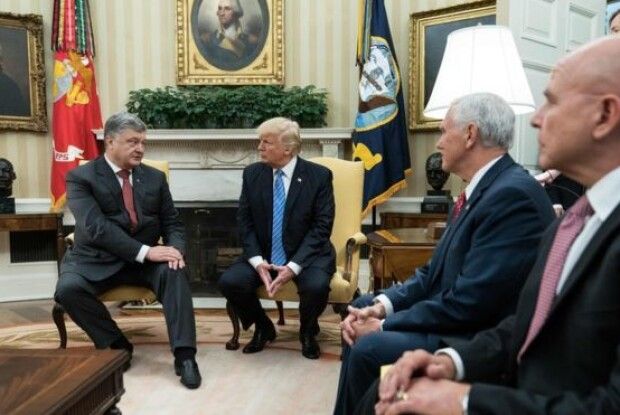 Адміністрація Порошенка заперечила, що зустріч з Трампом організували за гроші