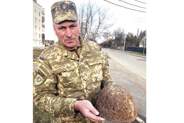 Якби не каска, куля прошила б волинянину голову навиліт