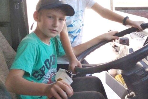 Рятувальники прийшли до школи, щоб подякувати третьокласнику, який врятував друга  від страшної смерті