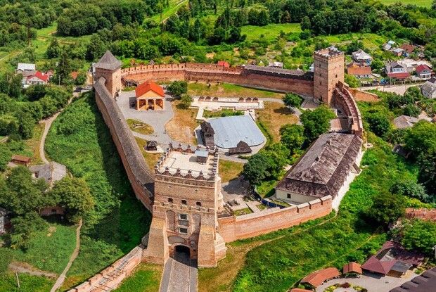 В обласному центрі Волині почали збирати оригінальні фото про любов...