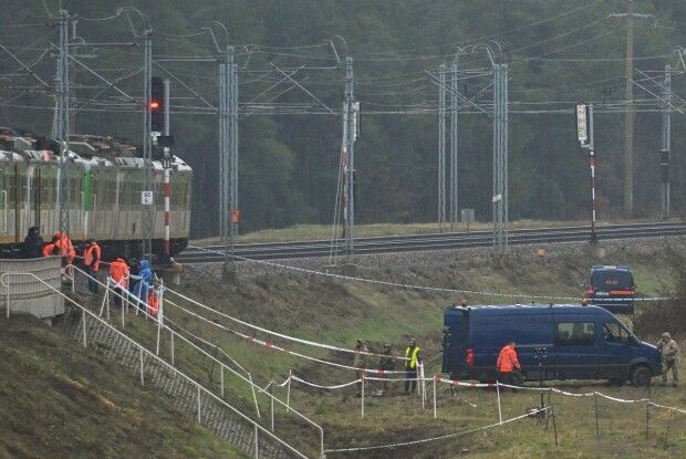 У Варшаві розкрили, як була організована диверсія з вибухом на колії в Польщі