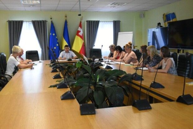 Чи заборонять у Луцькій громаді співати, грати й кричати на балконах?