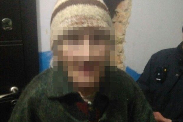 Рівненські поліцейські допомогли бабусі добратися додому