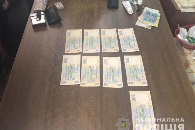 На Волині підозрюють працівника райдержадміністрації в підбуренні до надання хабара