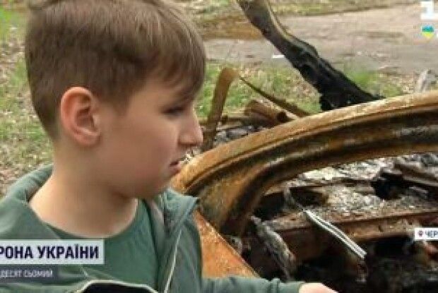На очах у 10-річного хлопчика окупанти вбили його батьків і дядька (Відео)
