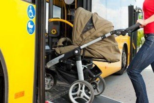 Луцька депутатка звинуватила чиновника у некомпетенції та дискримінації жінок-матерів