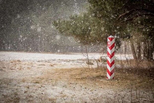Прикривали прорив: білоруські спецслужбовці засліплювали польських прикордонників лазерами 