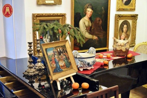 У Художньому музеї Луцька  колядували та пригощали пуншем