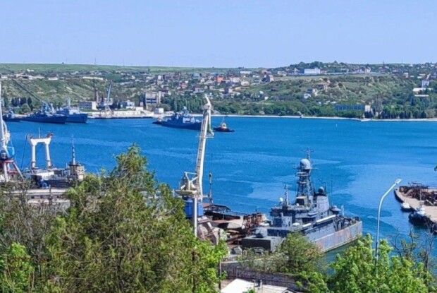 Окупанти в Криму поставили на ремонт одразу два десантні кораблі – «Радіо Свобода»