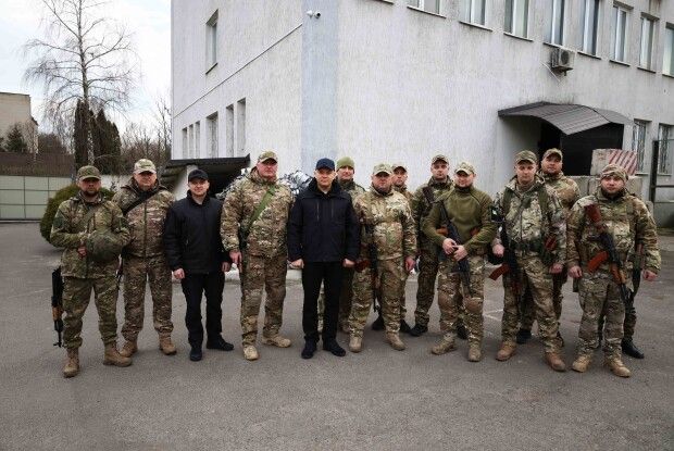 Волинські поліцейські-добровольці вирушили в зону бойових дій